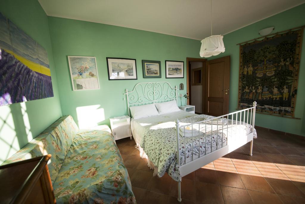 Le Tre Querce Bed & Breakfast ฟิอาโน โรมาโน ห้อง รูปภาพ
