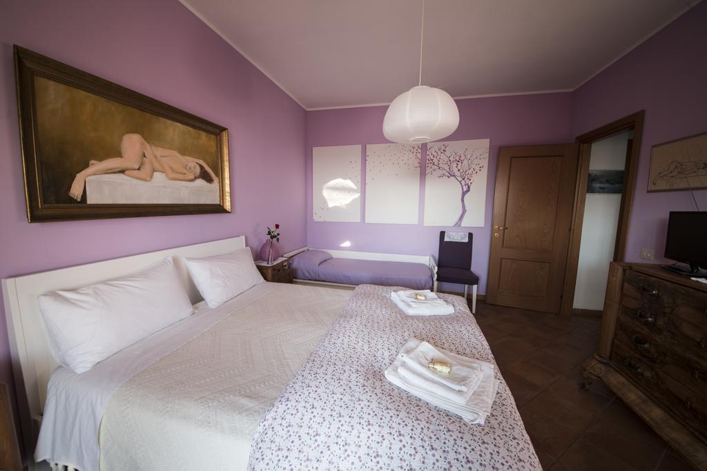 Le Tre Querce Bed & Breakfast ฟิอาโน โรมาโน ภายนอก รูปภาพ