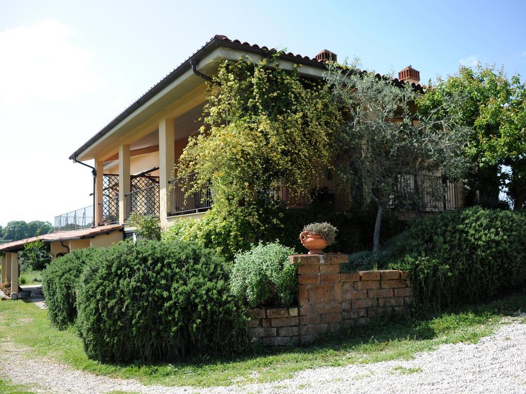 Le Tre Querce Bed & Breakfast ฟิอาโน โรมาโน ภายนอก รูปภาพ